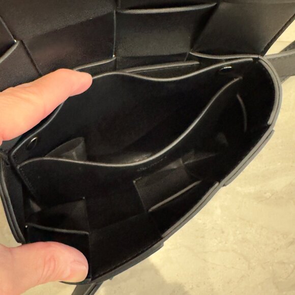 Quince Women's Italian Leather Handwoven Box Belt Bag Black OS - Picture 7 of 14